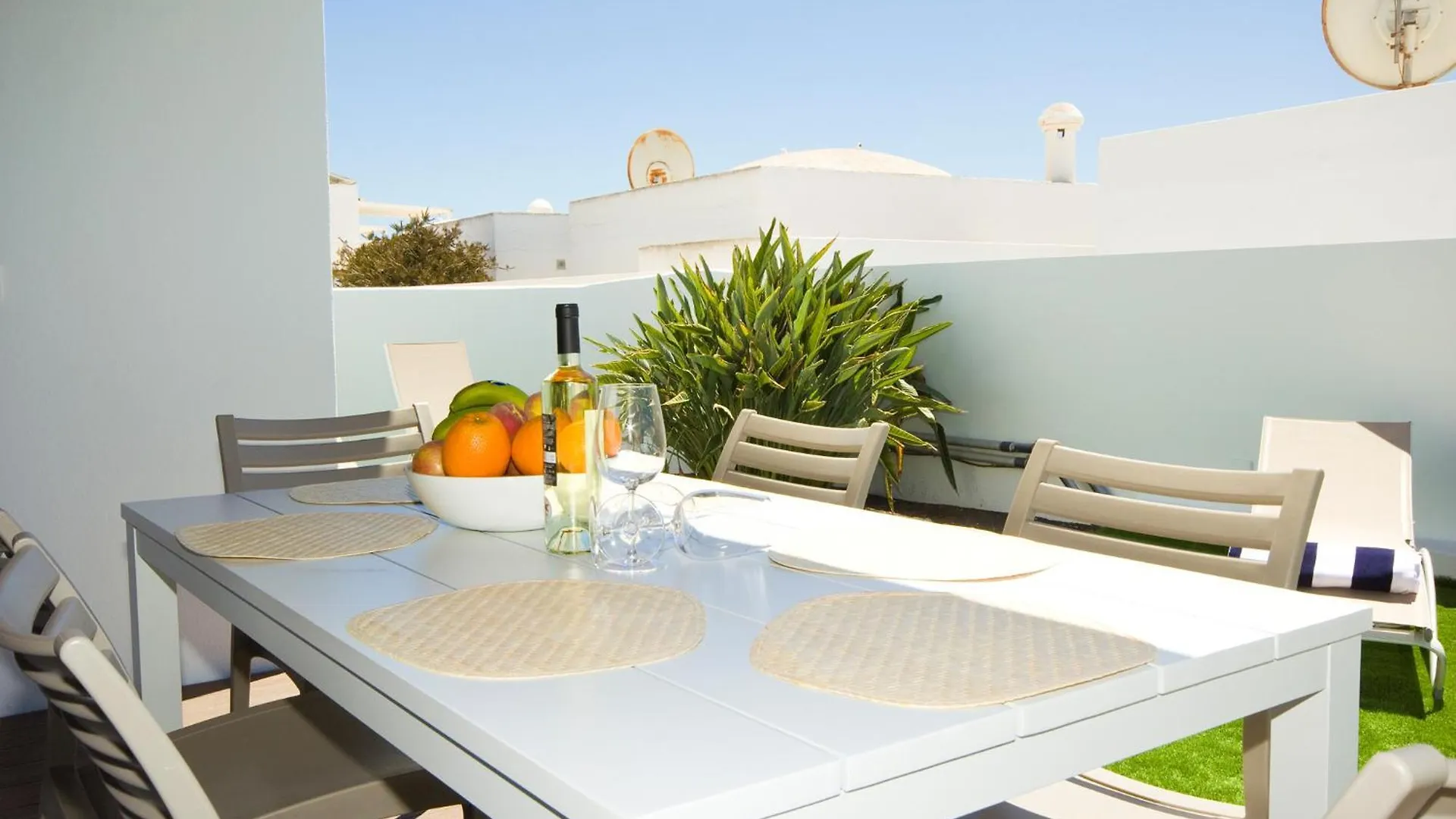 Villa El Golfo - By Az Rentals Puerto del Carmen  0*, Puerto del Carmen (Lanzarote) Spain