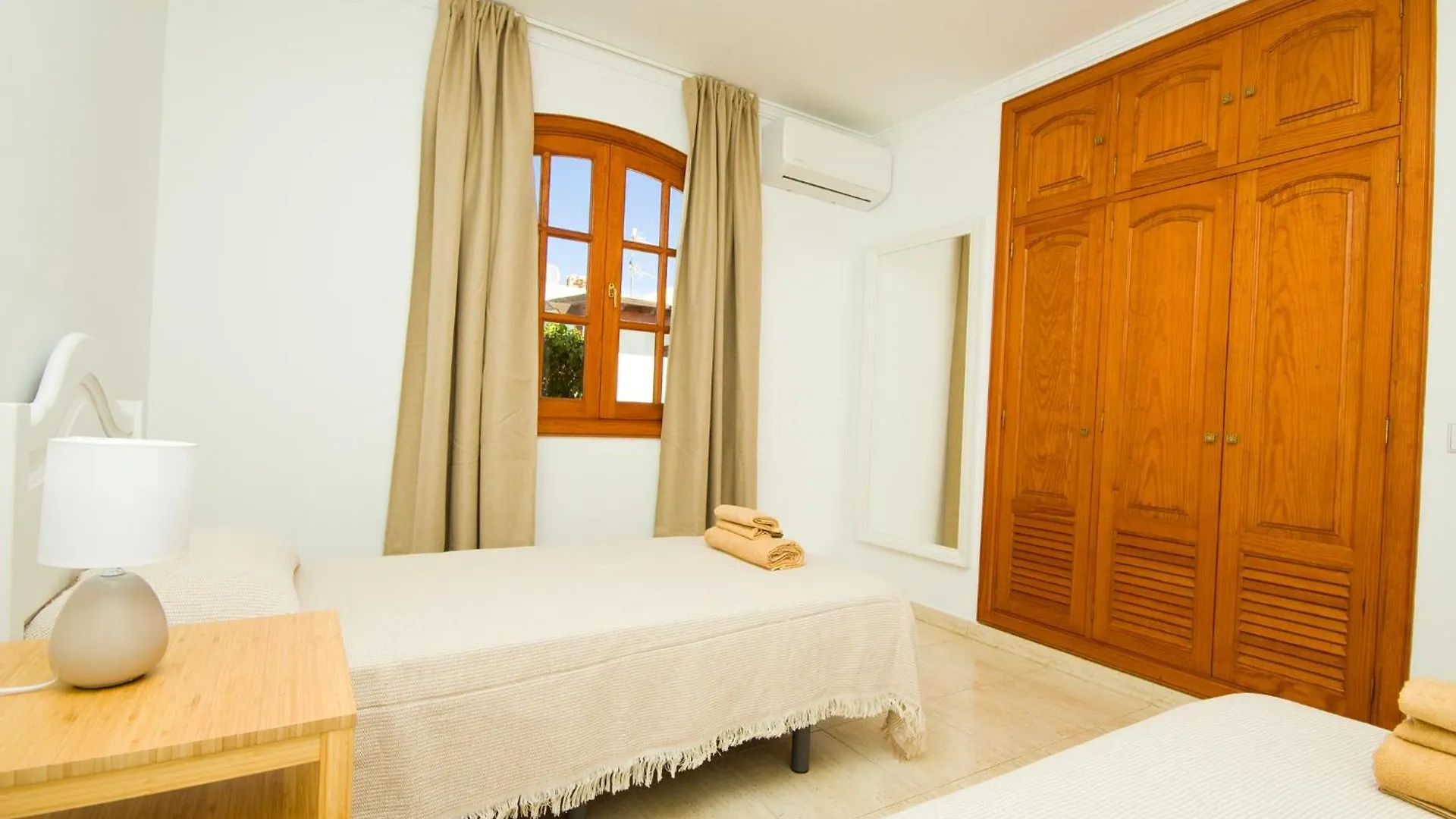 Villa El Golfo - By Az Rentals Puerto del Carmen  Spain