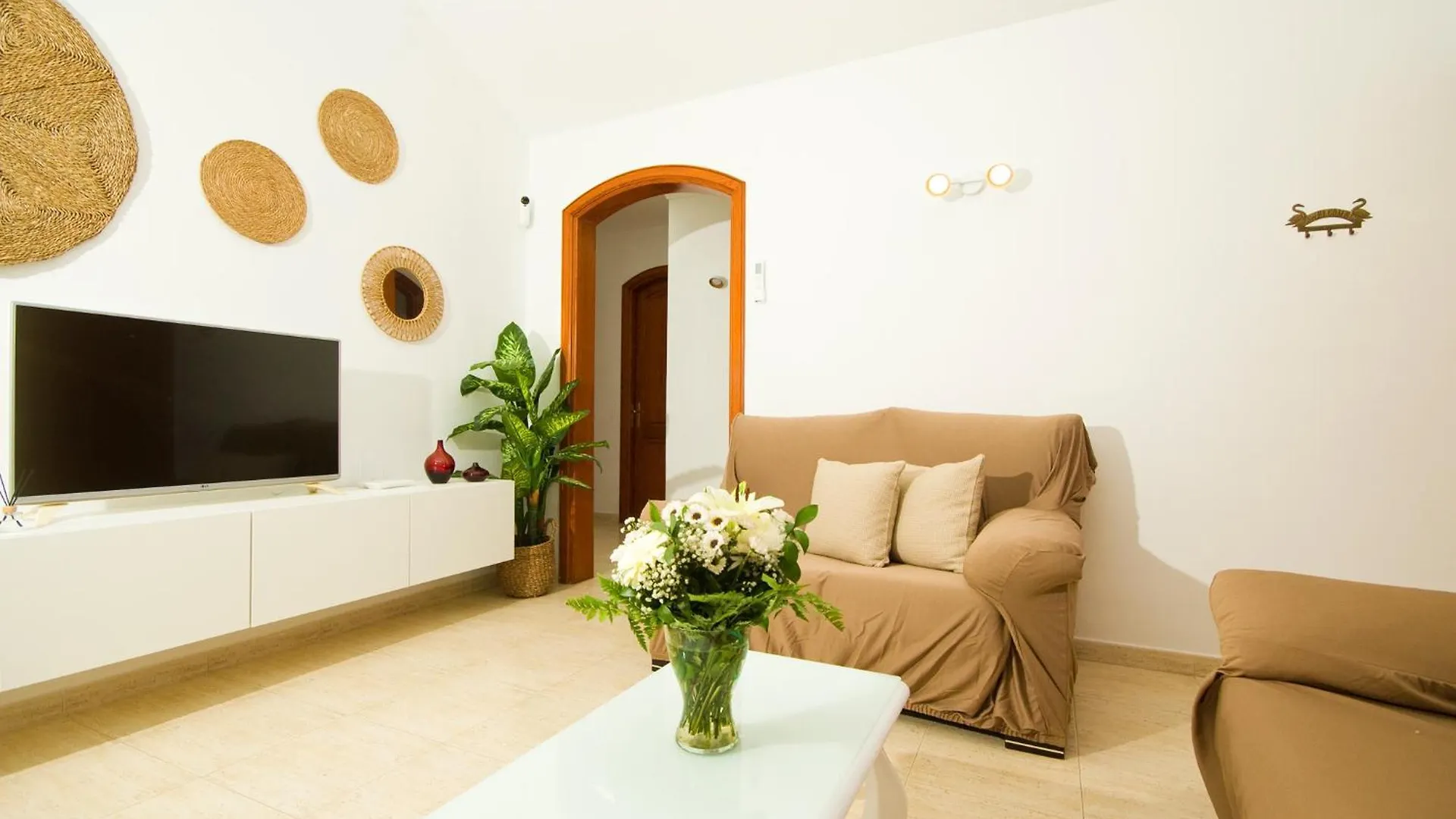 Villa El Golfo - By Az Rentals Puerto del Carmen